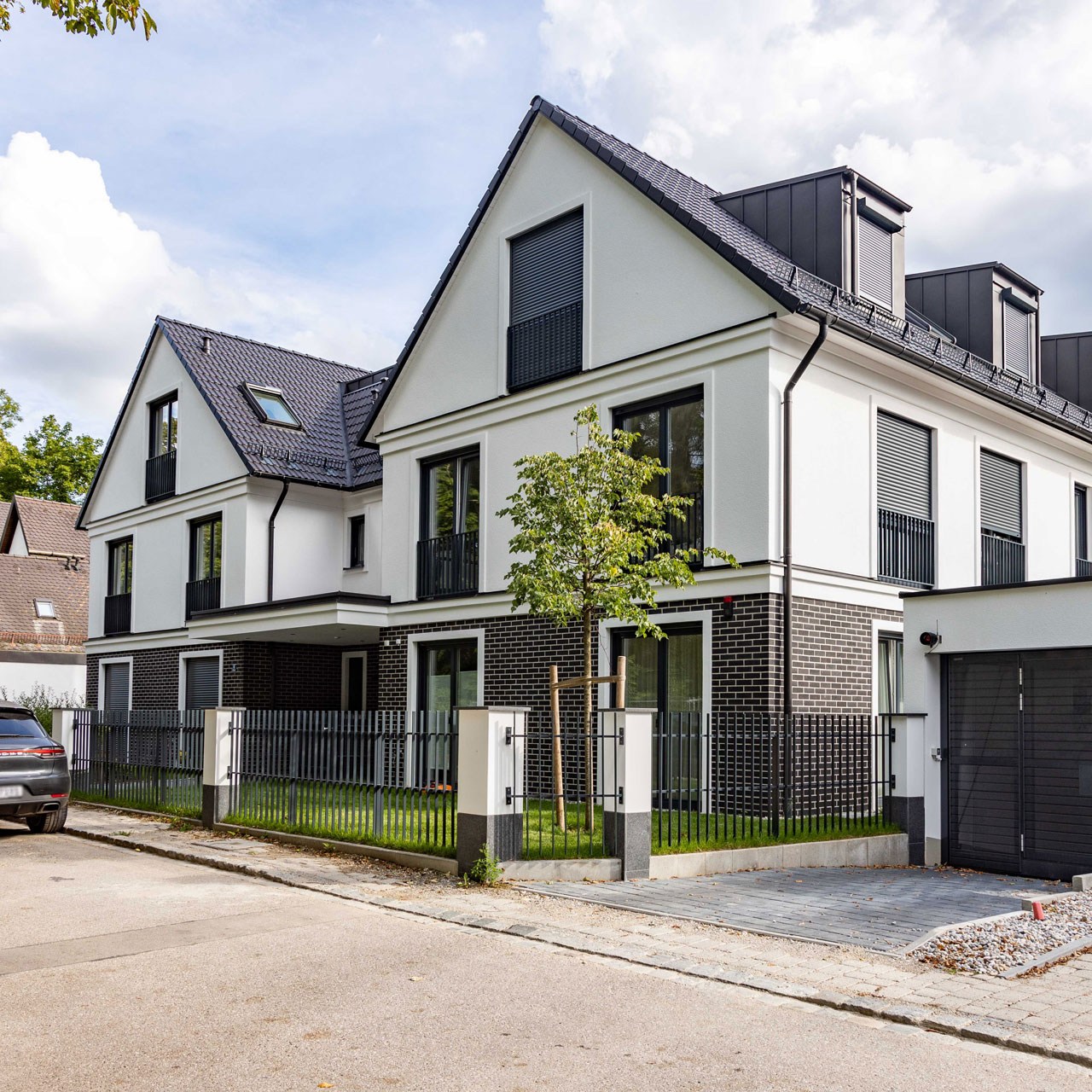 Straßenansicht Stadtvilla